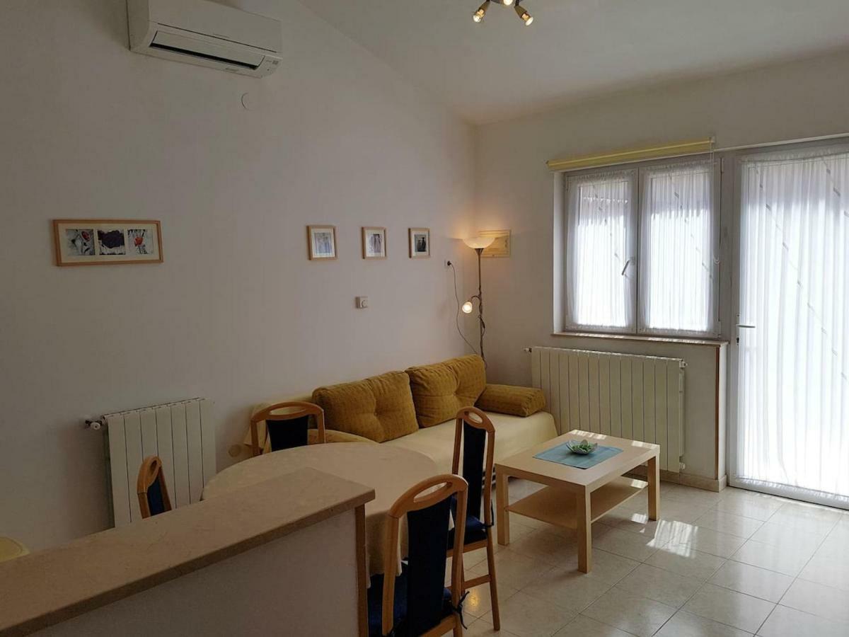 Apartman Vida Пула Экстерьер фото